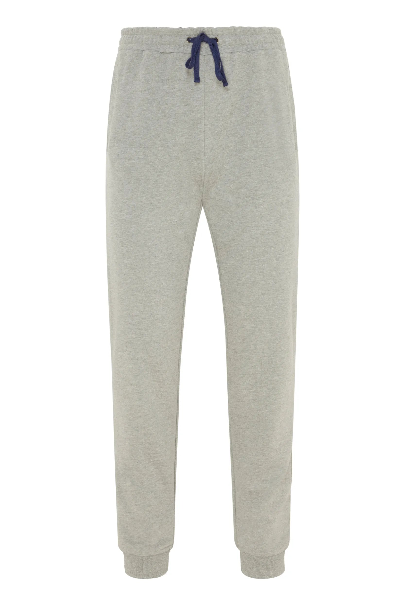 Hellgraue Jogginghose mit marineblauem Kordelzug und Bündchen.