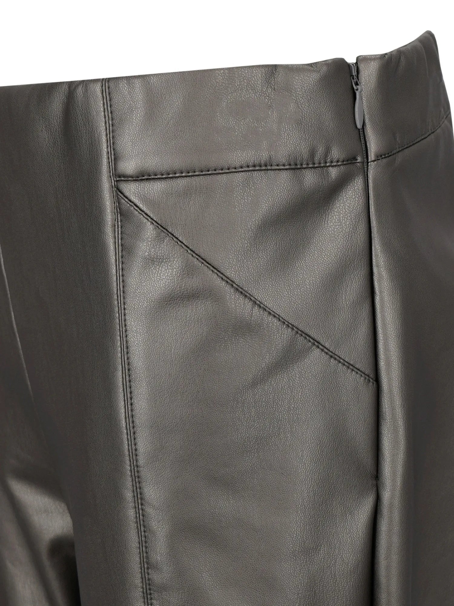 Graue Ledersattelbreeches mit Kreuzstich-Design und Reißverschluss-Detail.