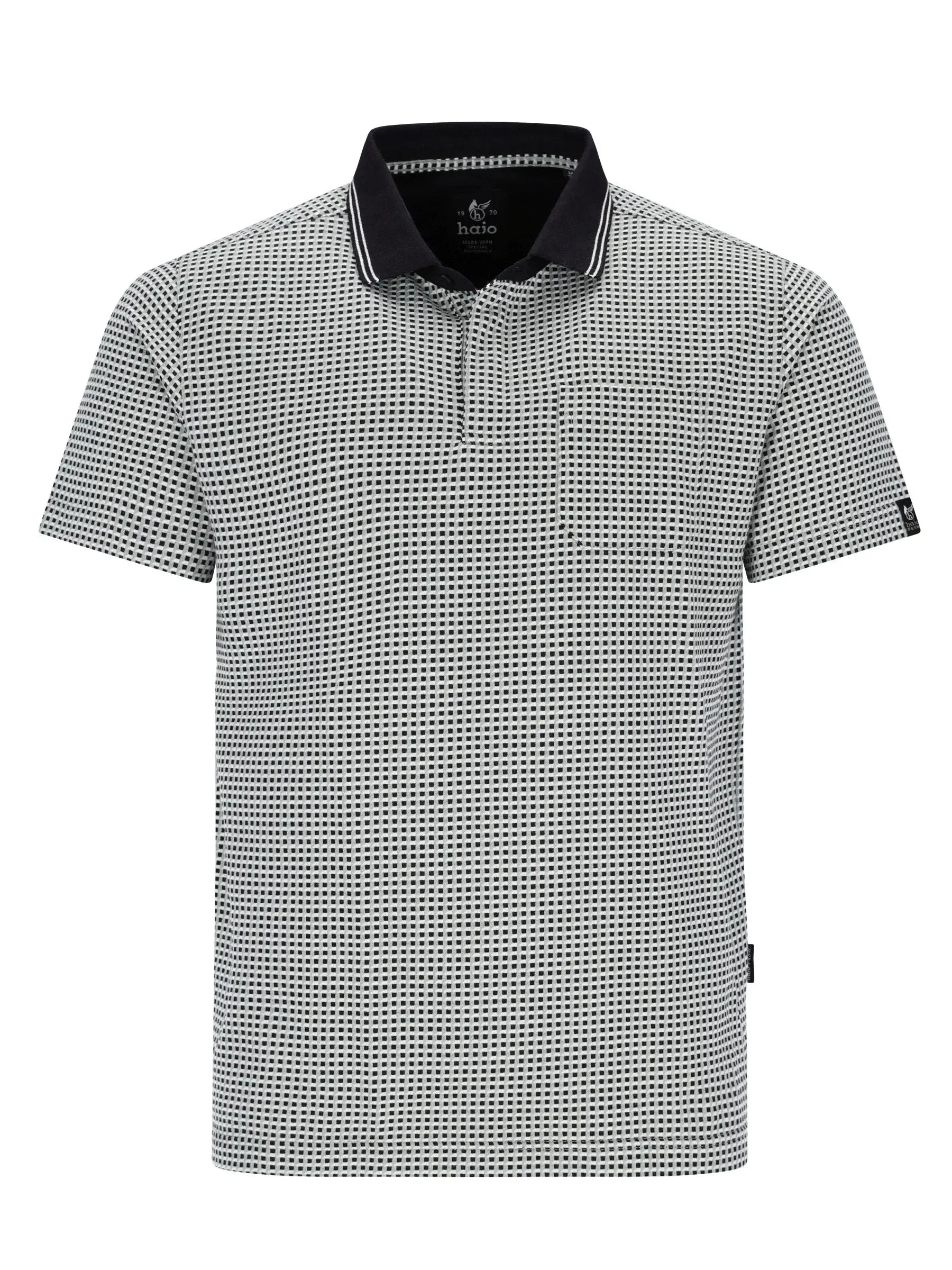 Jacquardpolo in Stay Fresh-Qualität: Schwarz-weißes Gittermuster, schwarzer Kragen mit weißem Rand