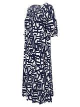 Jersey Kleid 1/2 Arm: fließendes weißes und navyblaues abstraktes Maxi-Kleid