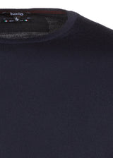 Marineblauer Strickpullover mit Rundhalsausschnitt.