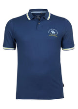 Marineblaues Polohemd mit weißem Rand und Logo-Design, möglicherweise von Ralph Lauren.