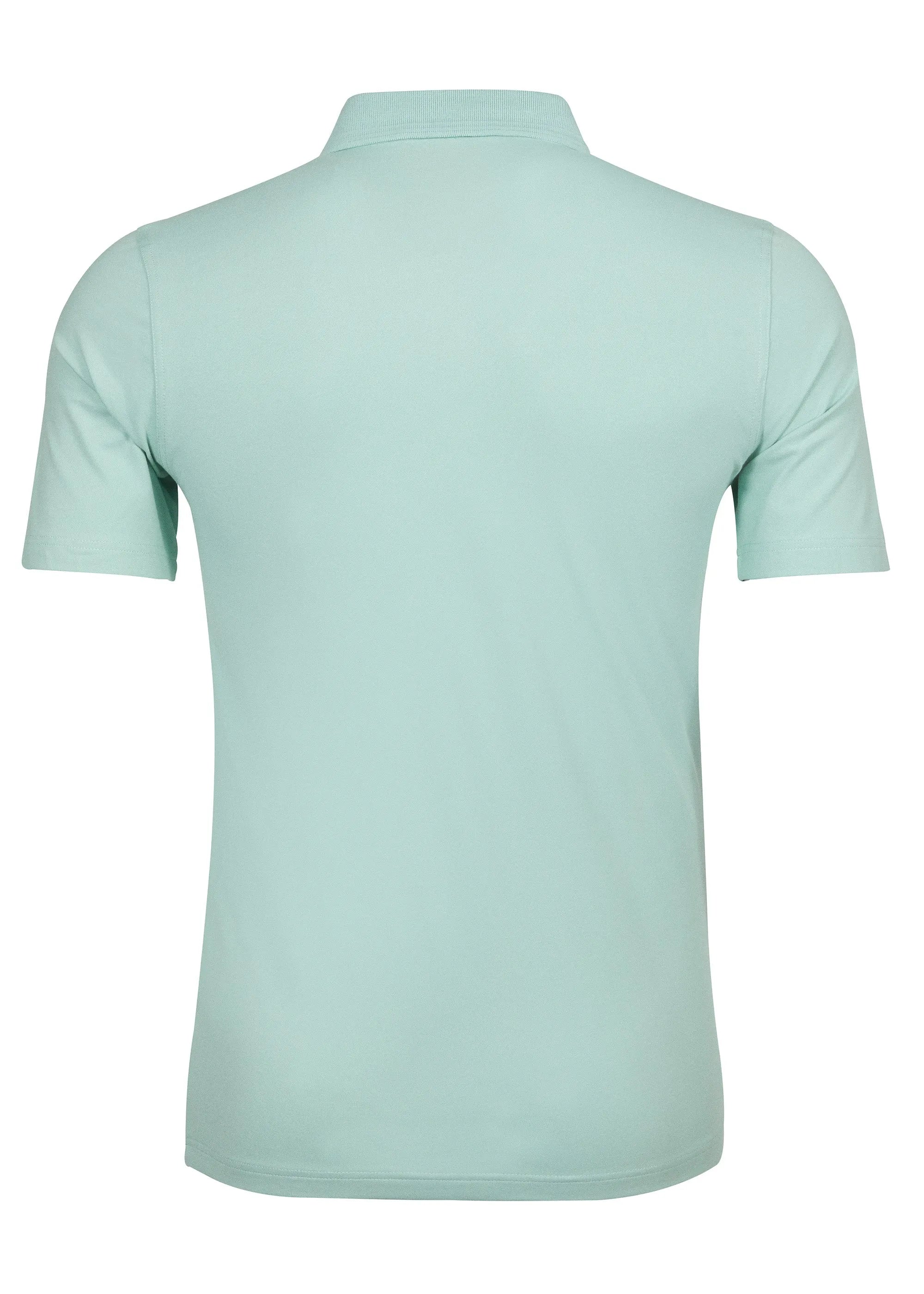 Mintgrünes Poloshirt mit kurzen Ärmeln.
