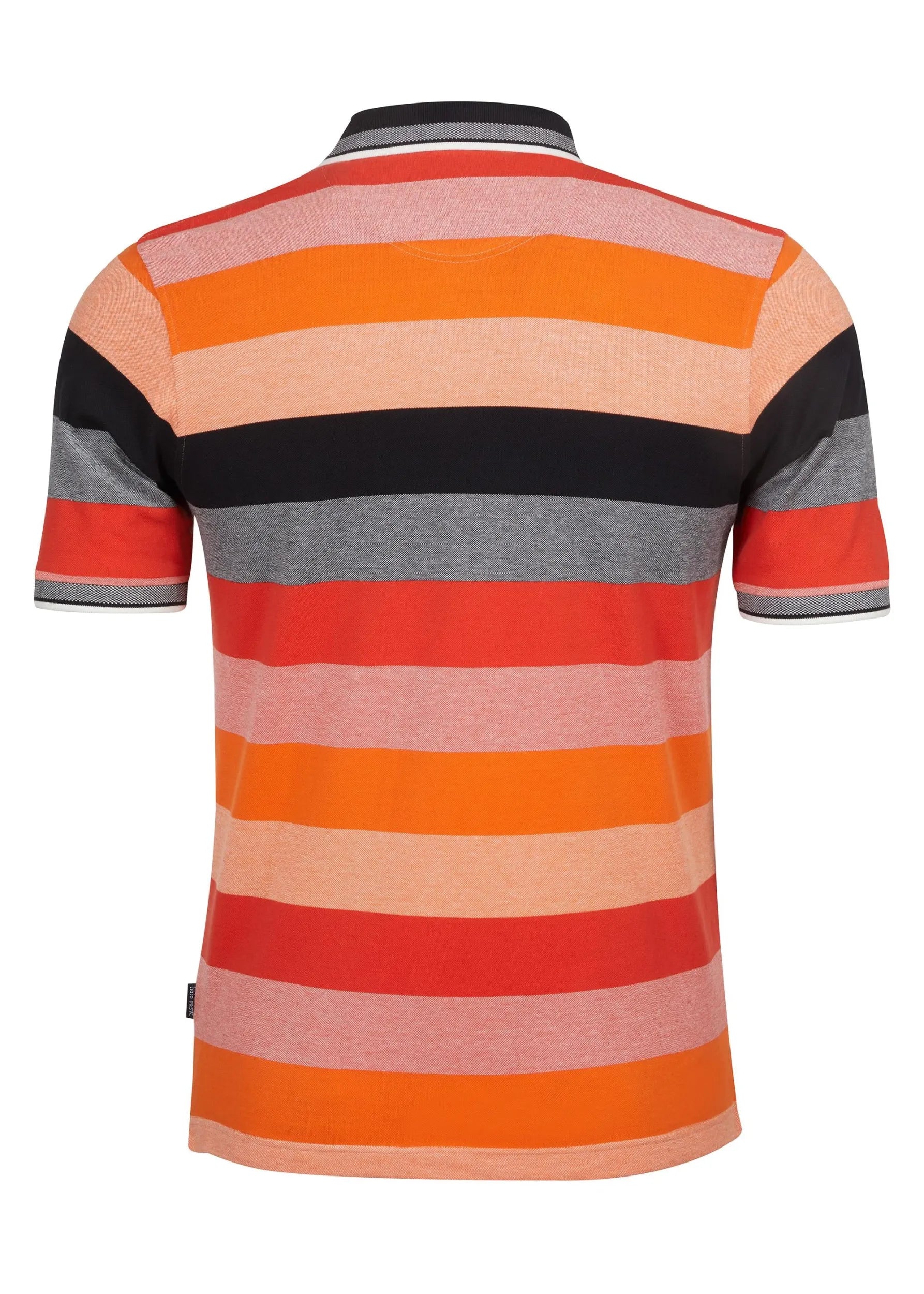 Gestreiftes Poloshirt mit orangefarbenen, roten und grauen Streifen auf weißem Grund.
