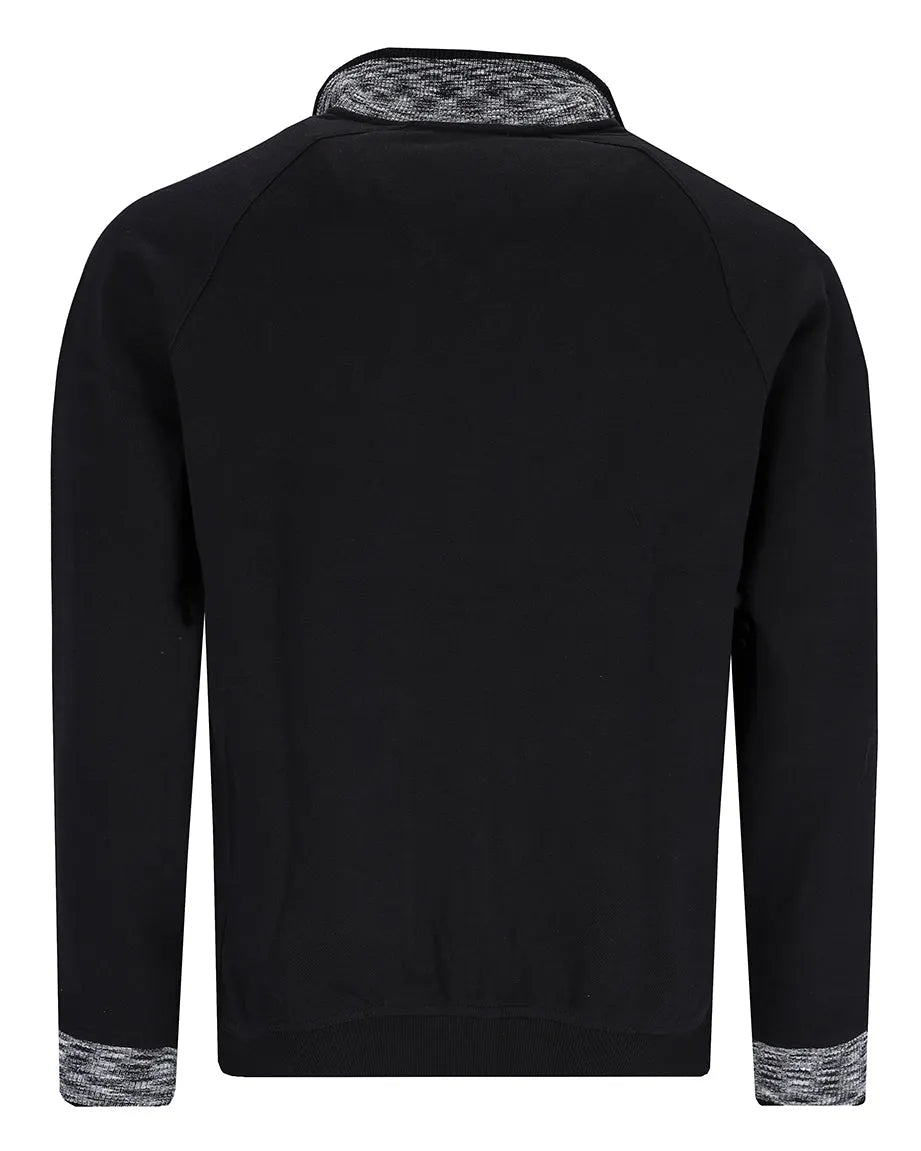 Schwarzer Pullover mit Reißverschluss und grau-weiß gemusterten Bündchen und Kragen, möglicherweise von adidas.