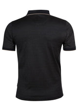 Schwarzes strukturiertes Poloshirt mit weißem Besatz und Kragen, wahrscheinlich aus Polyester oder Baumwollgemisch.