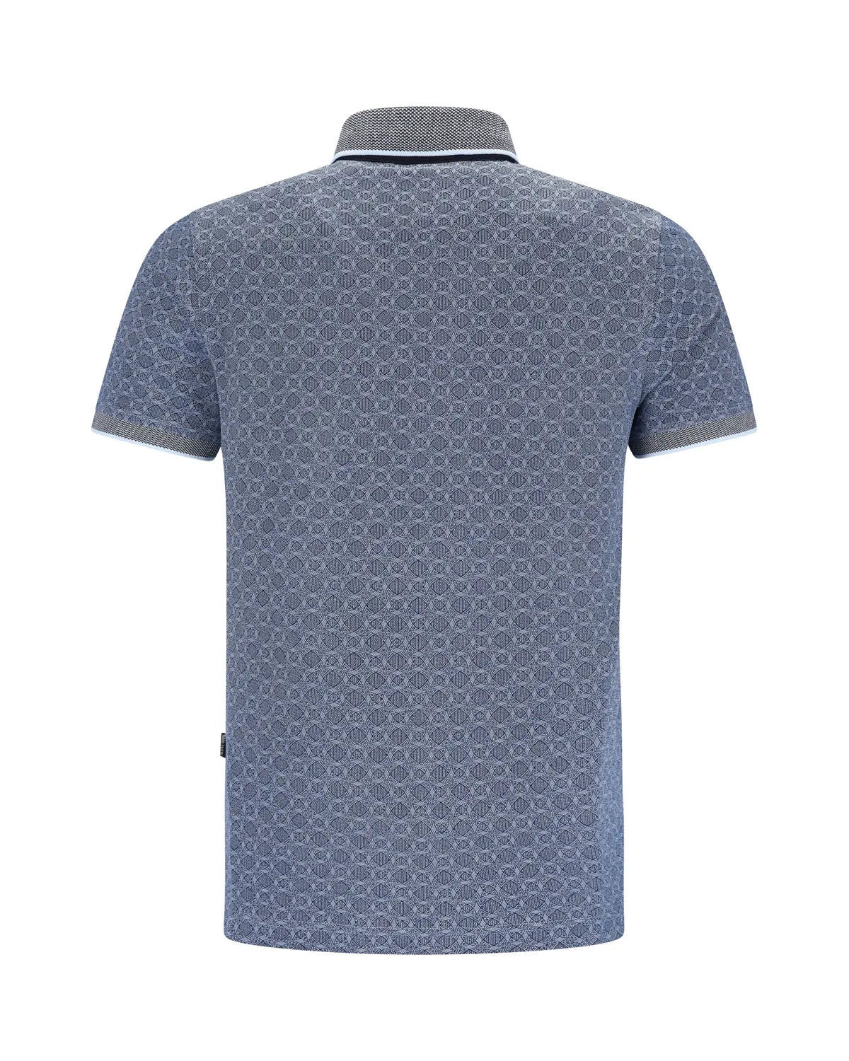 Blau-weißes Poloshirt mit geometrischem Muster und kurzen Ärmeln.