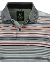 Gestreiftes Halo-Poloshirt mit einer Mischung aus grauen, rosa und schwarzen Streifen auf weichem Baumwollstoff.