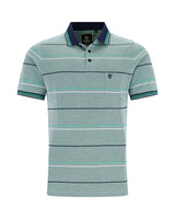Mintgrün gestreiftes Poloshirt mit marineblauen Akzenten und einem kleinen Logo auf der Brust.
