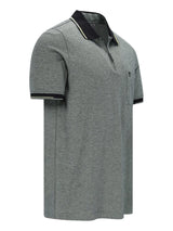 Graues Jaspé-Poloshirt mit schwarzem Kragen, weißen Paspeln und Brusttasche