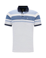 Blau-weiß gestreiftes Poloshirt mit marineblauem Besatz, kurzen Ärmeln und einem Kragen.
