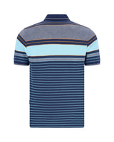 Blau gestreiftes Poloshirt mit marineblauen und hellblauen Streifen, kurze Ärmel, Kragen.