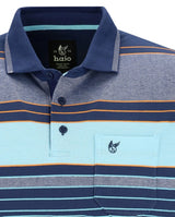 Halo-Poloshirt mit marineblauen, hellblauen und orangefarbenen Streifen.