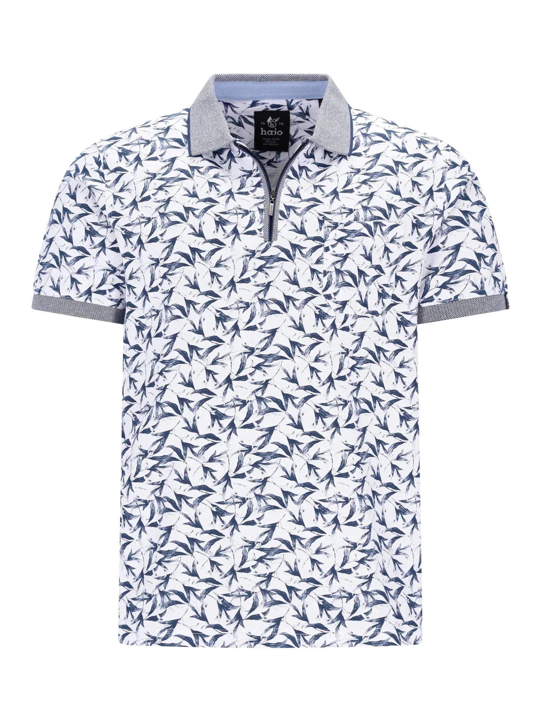 Weißes Poloshirt mit navyblauem Vogelmuster und grauen Säumen