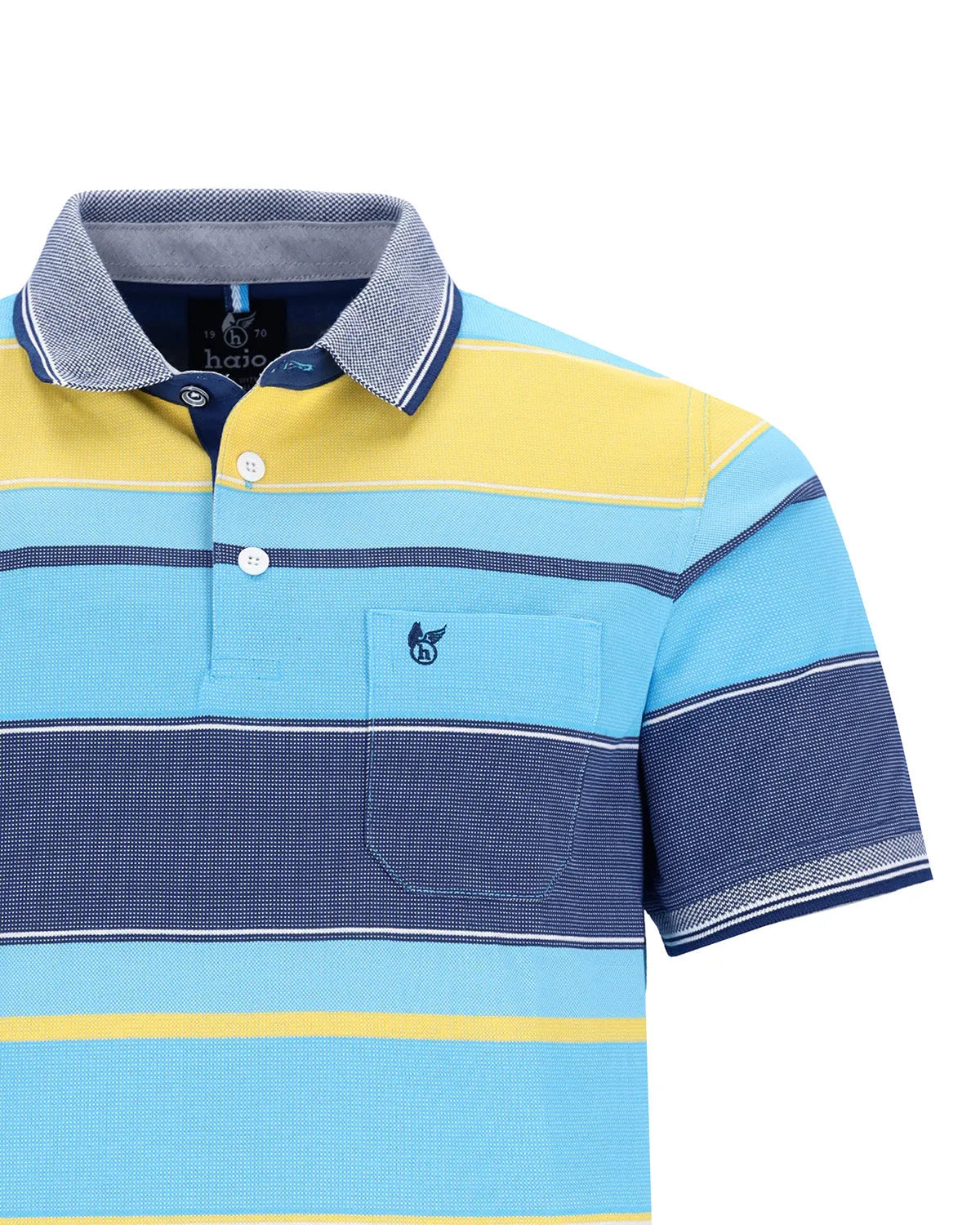 Blau-gelb gestreiftes Poloshirt mit Tasche, Button-Down-Kragen, Netzeinsatz und kleinem gesticktem Logo auf der linken Brust.
