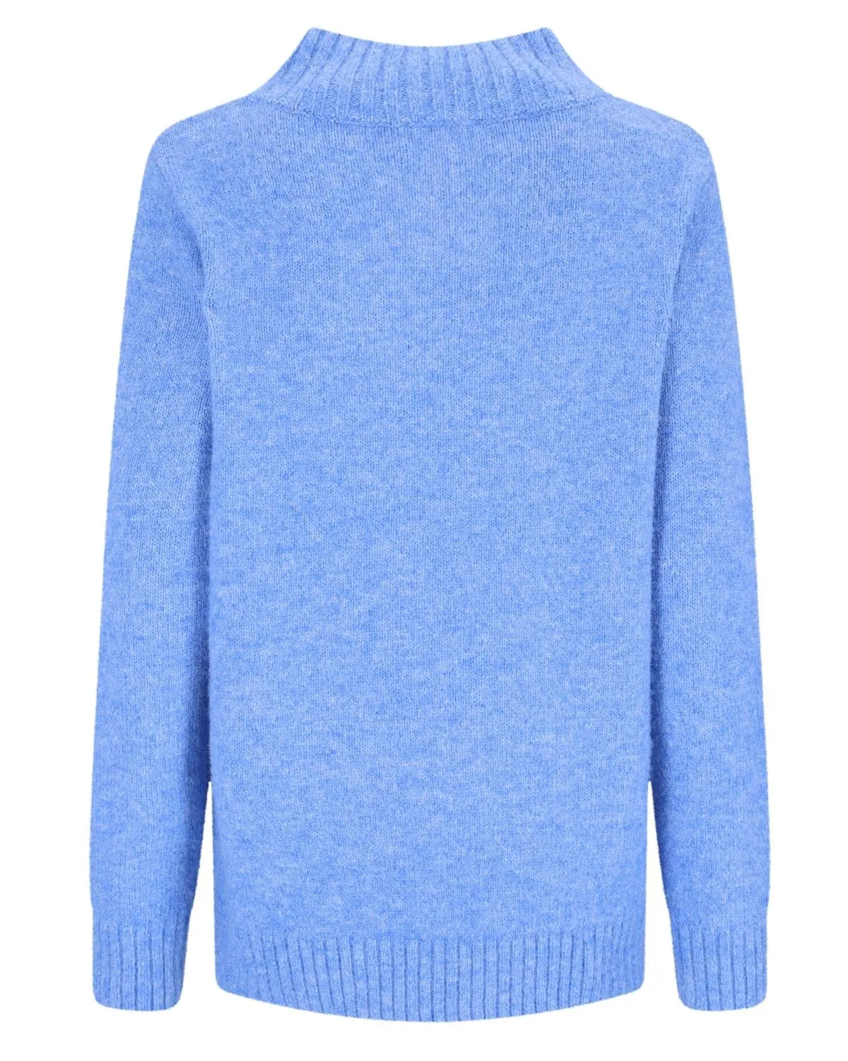 Hellblauer Pullover mit gerippten Bündchen und Kragen, aus weichem Strickmaterial.