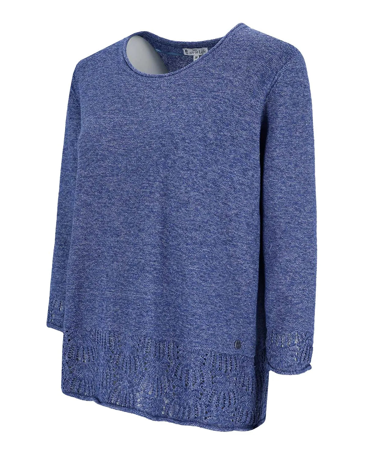 Blauer strukturierter Pullover mit langen Ärmeln und Rundhalsausschnitt.