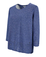 Blauer strukturierter Pullover mit langen Ärmeln und Rundhalsausschnitt.