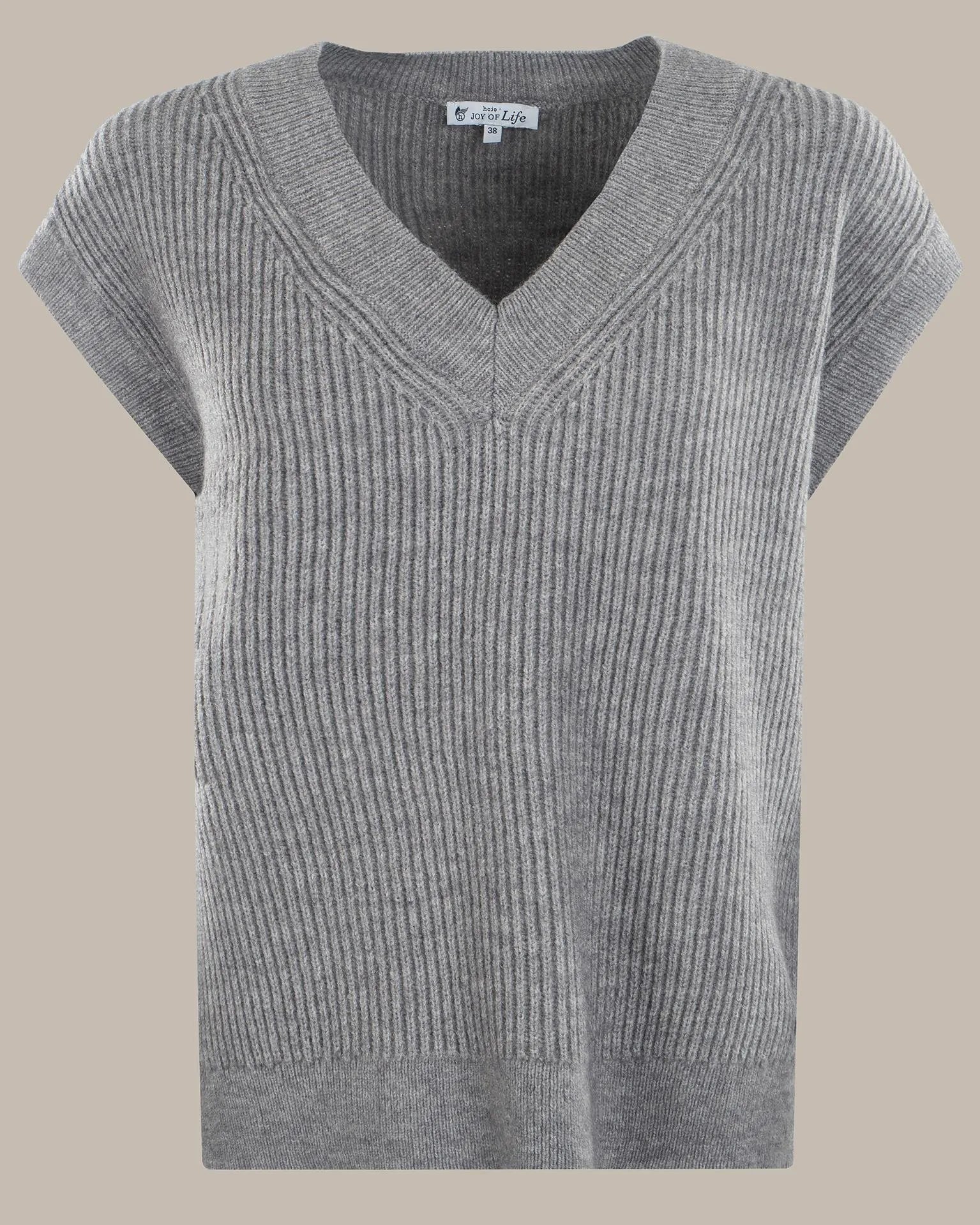 Grauer Pullover mit V-Ausschnitt, gerippter Struktur und kurzen Ärmeln.