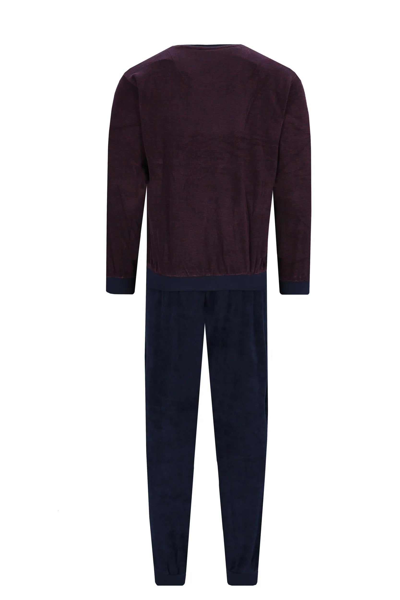 Dunkellila und marineblaues Lounge-Set mit strukturiertem Strickmuster.