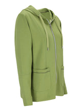 Olivgrüner Reißverschluss-Hoodie mit Kapuze und Taschen.