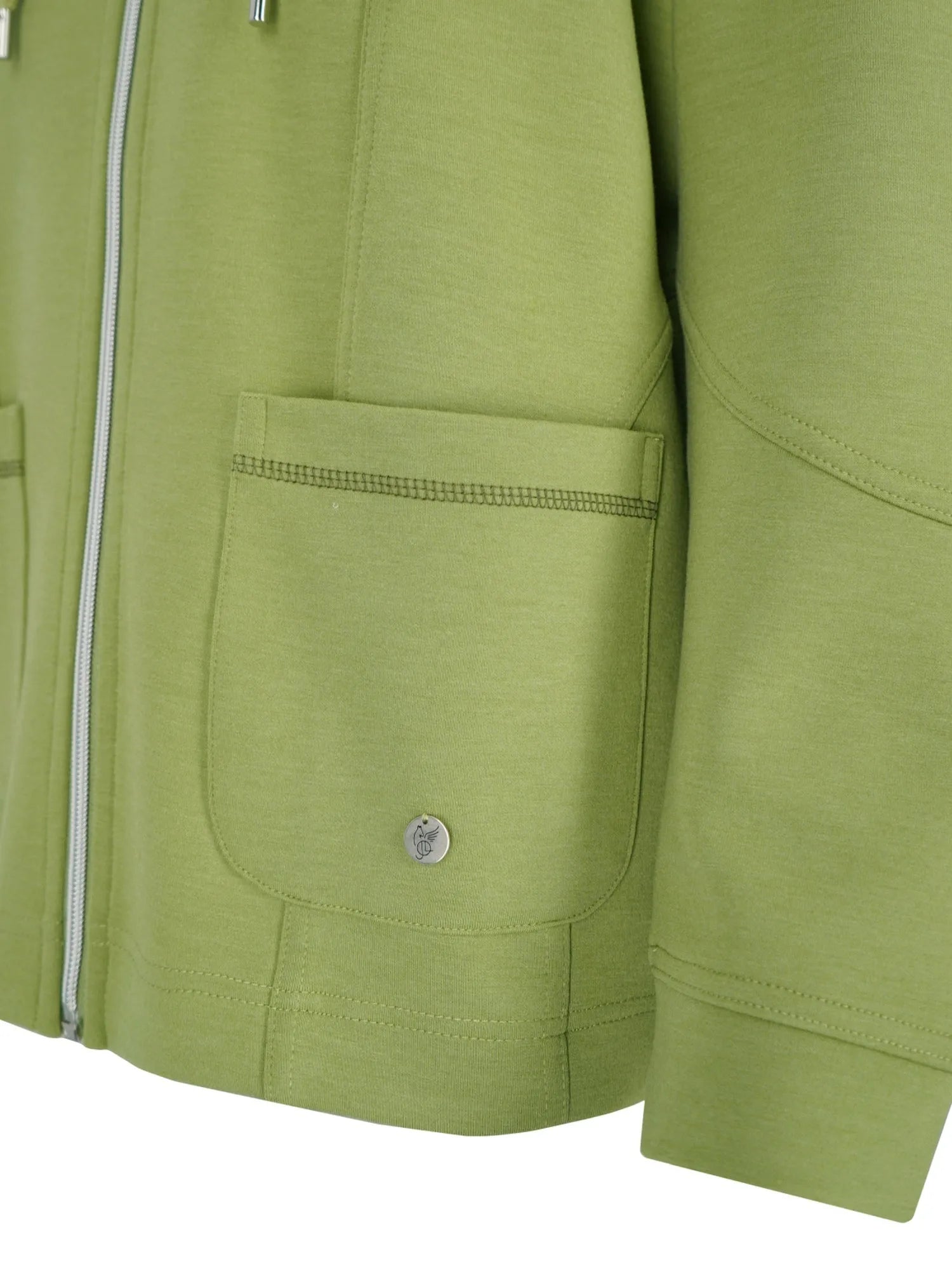 Olivgrüner Utility-Jacke mit Reißverschluss- und Knopfakzenten.