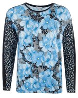 Blaues, geblümtes Mesh-Top mit schwarz-weißen Ärmeln mit Tierprint.