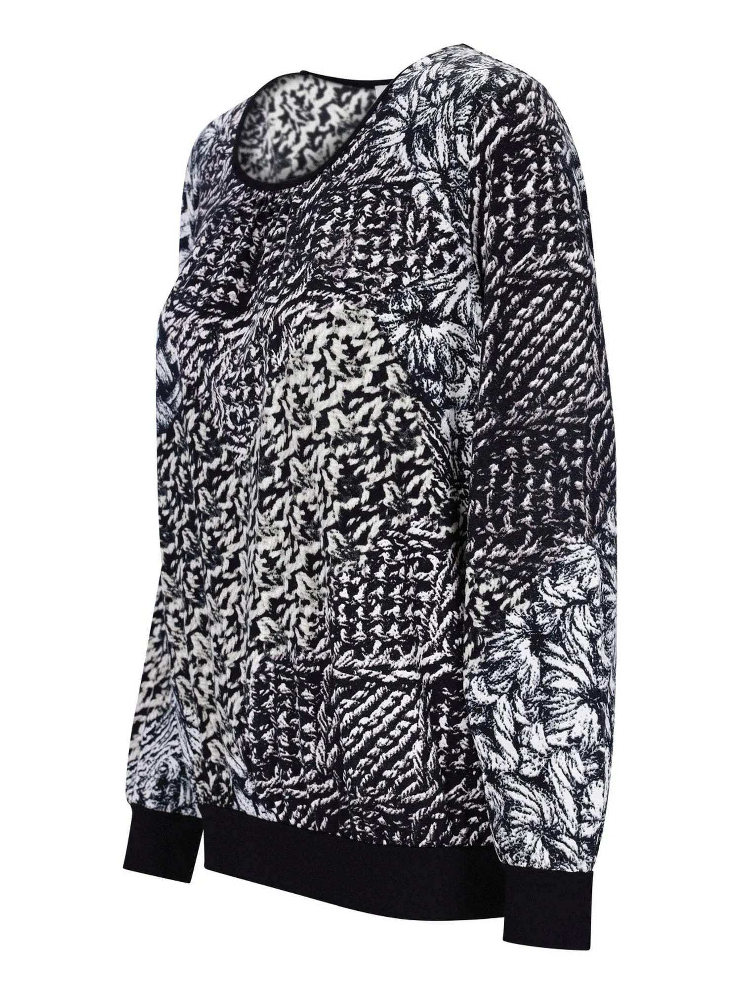 Schwarz-weißer strukturiertes Pullover mit Rollkragen und gerippten Bündchen.