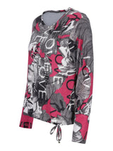Rosa und grauer Tie-Dye Langarmshirt mit ’love’-Textdesign.