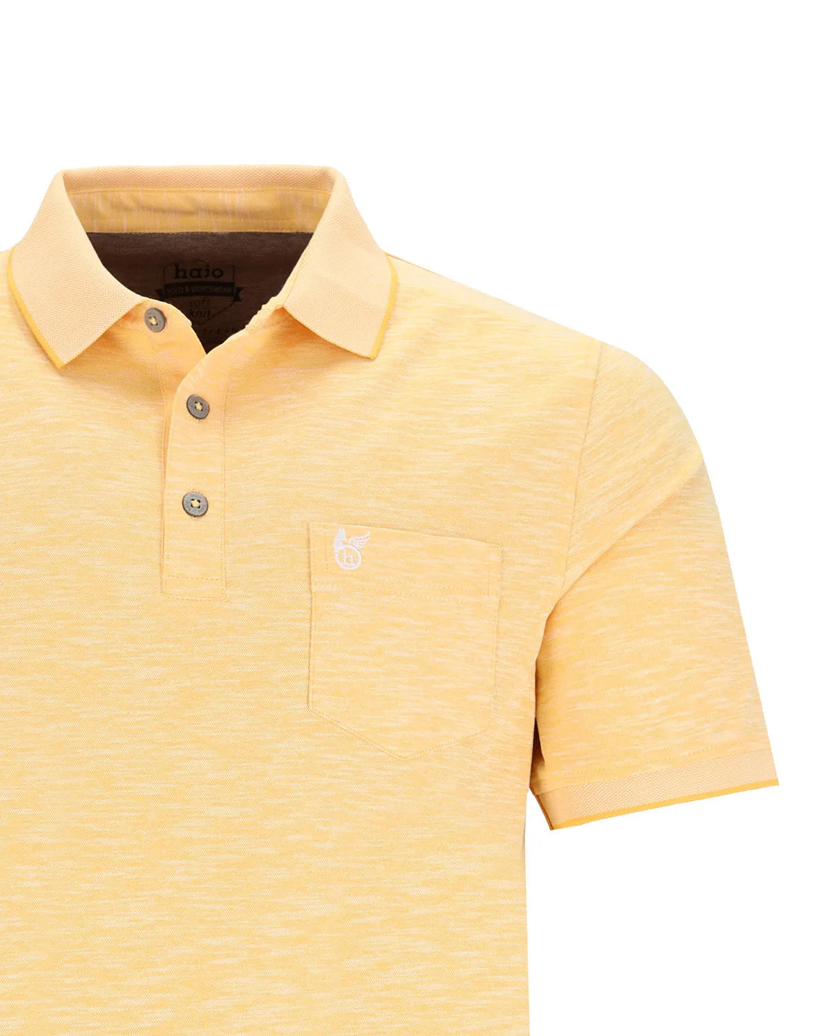 Gelbes Poloshirt mit einer Brusttasche und Knopfleiste.