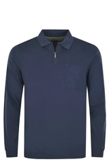Marineblaues Poloshirt mit halbem Reißverschluss und Taschendetail.