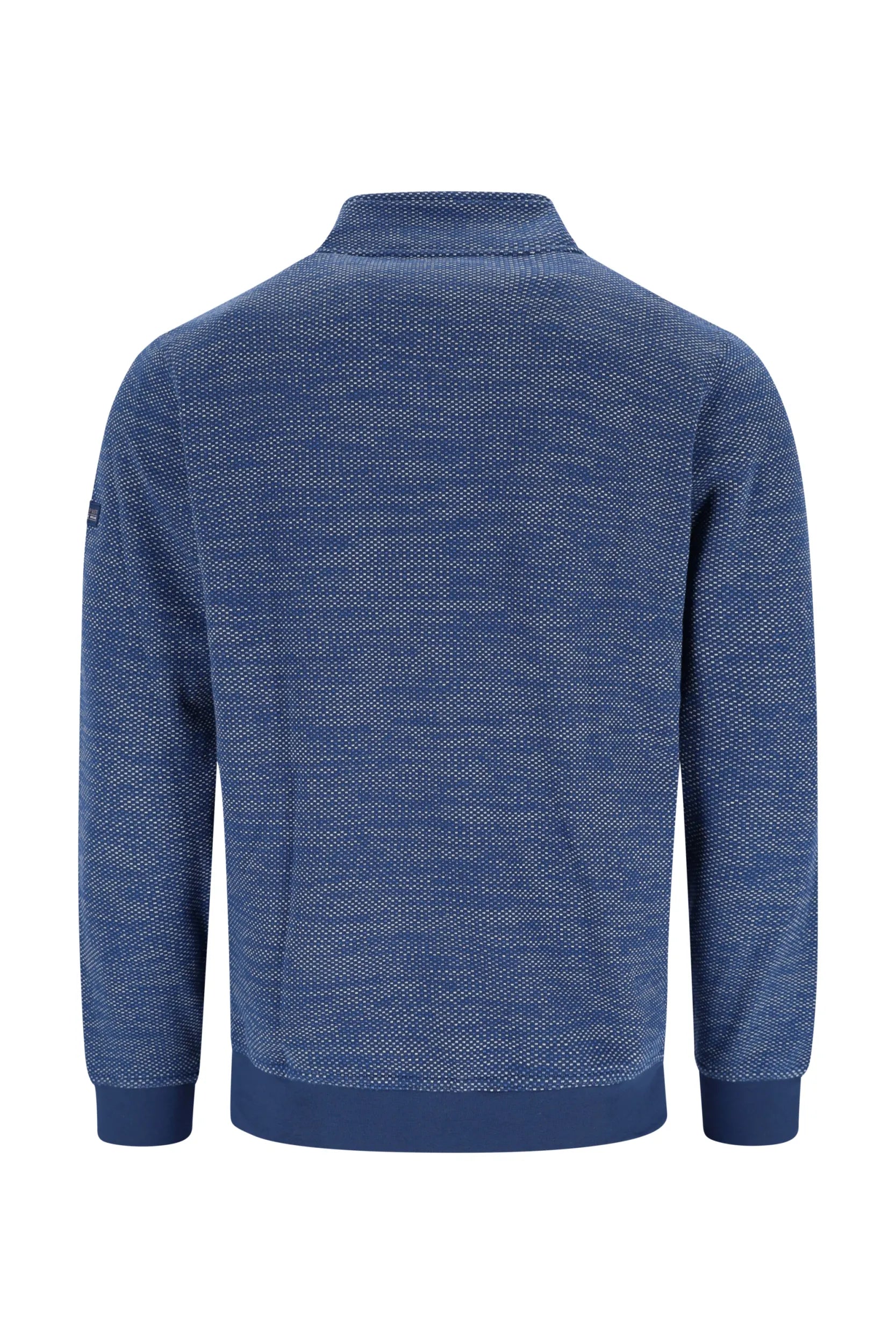 Blauer strukturierter Pullover mit hohem Kragen und langen Ärmeln.