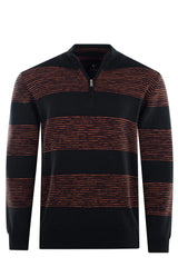 Schwarz und rot gestreifter Pullover mit halbem Reißverschluss.