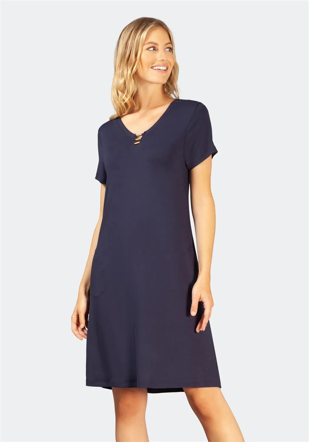 Marineblaues Kleid mit V-Ausschnitt und Schnürung am Ausschnitt, aus weichem Jersey.