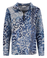 Blaues und weißes Sweatshirt mit Leopardenmuster und Reißverschluss aus strukturiertem Stoff.