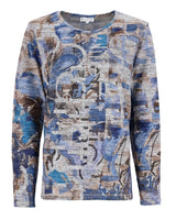 Blaues und braunes Langarmshirt mit abstraktem Druck und Rundhalsausschnitt.