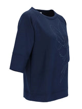 Marineblaues Sweatshirt 1/2 Arm mit dezentem Stickmuster Floral vorne