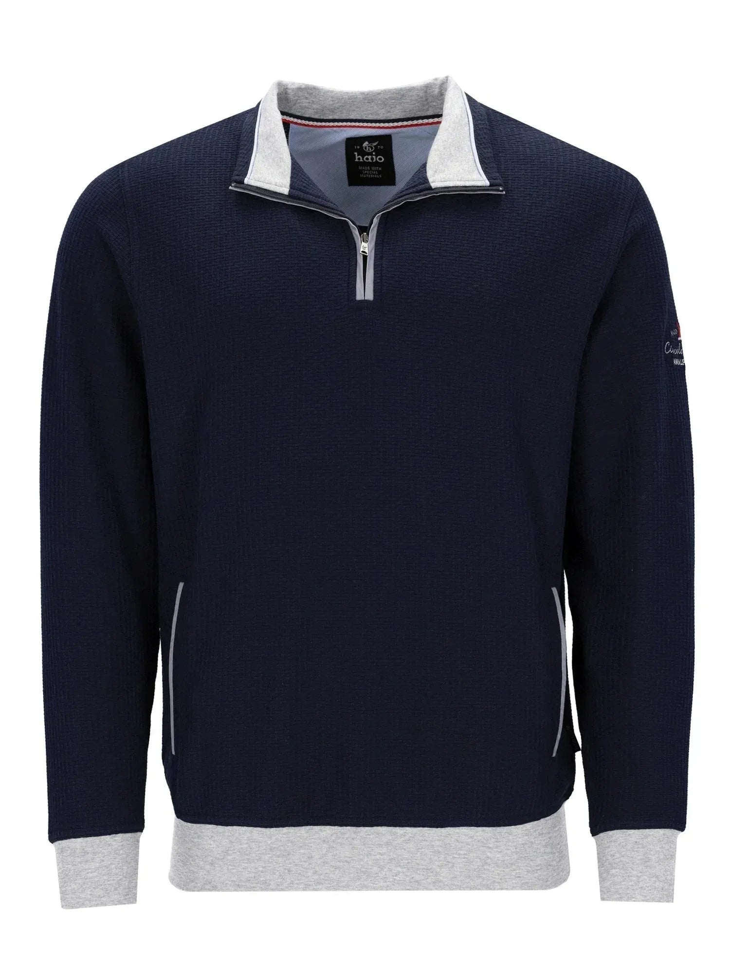 Marineblaues Viertelreißverschluss-Pullover-Sweatshirt mit weißen und grauen Akzenten, mit geripptem Kragen und Manschetten.