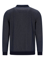 Marineblaue, strukturierte Strickjacke mit gerippten Bündchen und Saum, wahrscheinlich aus Wolle oder einem ähnlichen Material gefertigt.