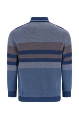 Blau und grau gestreiftes Poloshirt mit Rippenstrickstruktur.