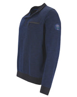 Marineblauer Pullover mit Reißverschluss, schwarzen Akzenten und Logo am Ärmel.